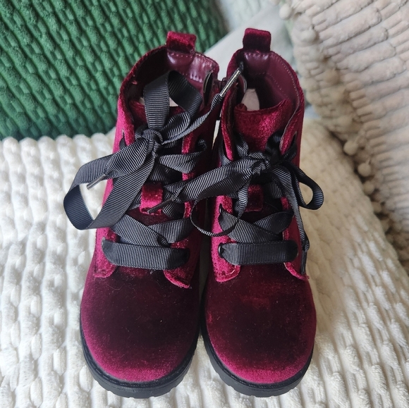 Cat & Jack Velvet Burgundy Kids Boots Girls Size 10 - Picture 4 of 5